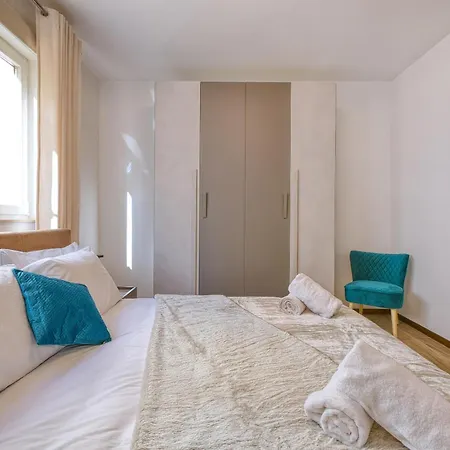 Xemxija Seaview 2br Opposite The Promenade With Wifi By 360 Estates St. Paul's Bay