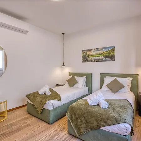 Xemxija Seaview 2br Opposite The Promenade With Wifi By 360 Estates St. Paul's Bay