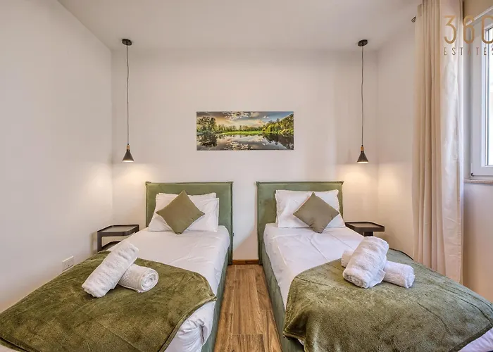 Xemxija Seaview 2br Opposite The Promenade With Wifi By 360 Estates * St. Paul's Bay